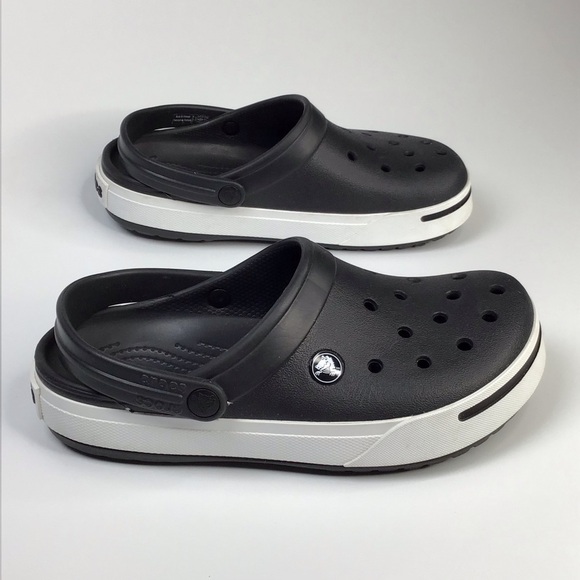 CROCS Crocband Clog in Black Size 7. - Picture 7 of 8
